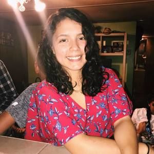 Meet your Posher, Gabriela